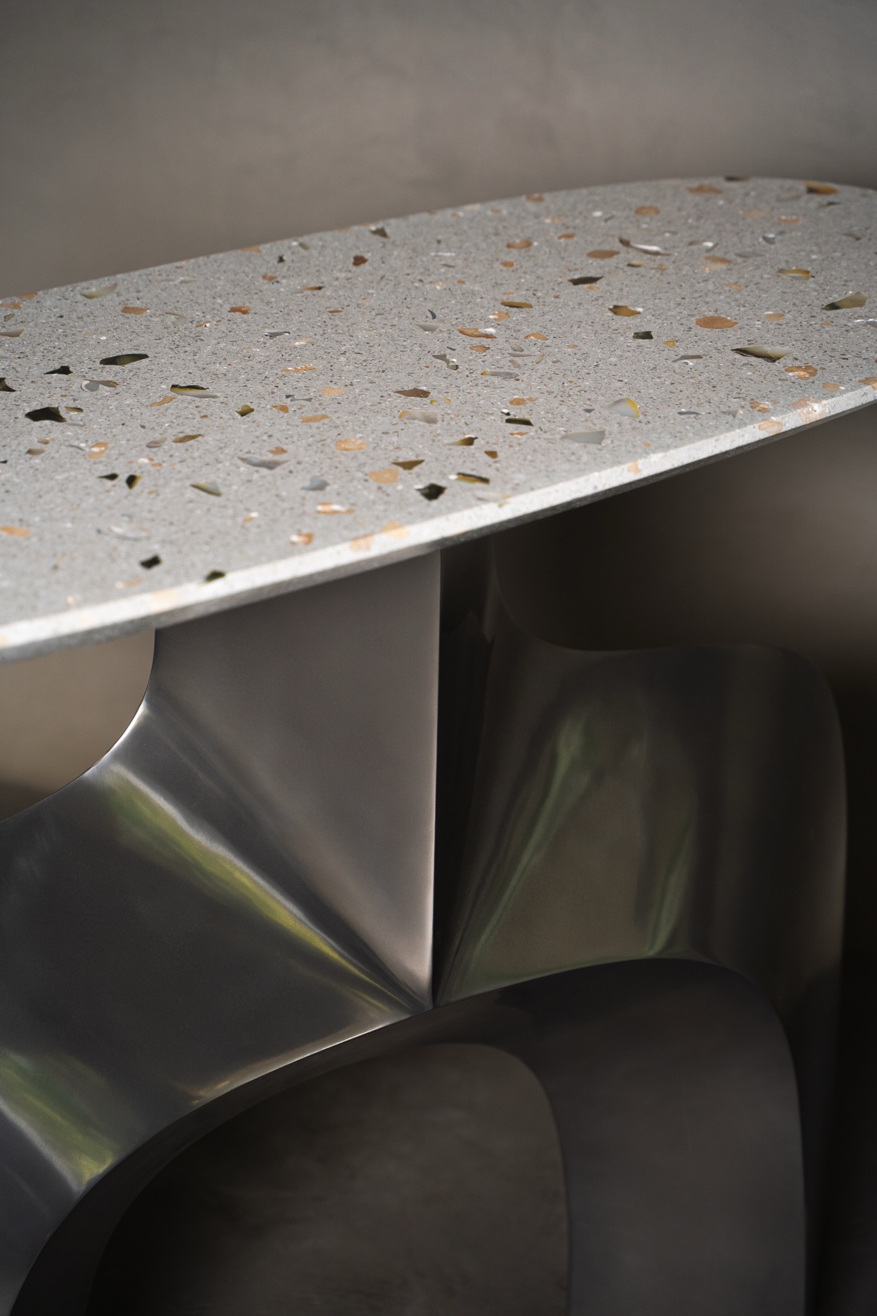 Fork Table — detail 12