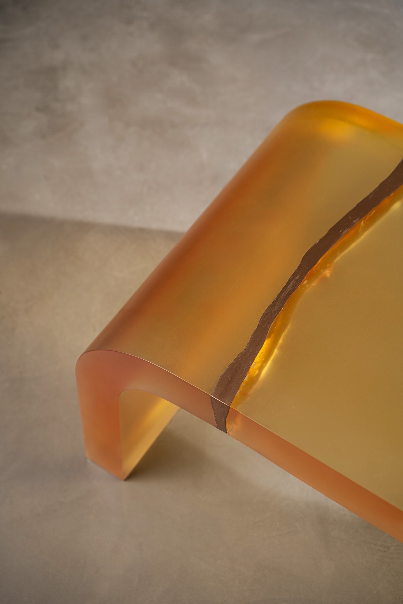 Venura Table — detail 4
